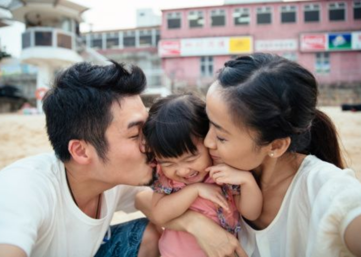 Full-Page Photo Horizontal (Double-Sided) - Stationery by Paperless Post