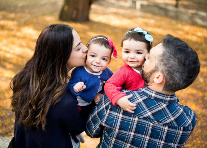 Full-Page Photo Horizontal (Double-Sided) - Holiday Card by Paperless Post