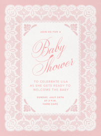 Invitación para bebé con borde de encaje rosa