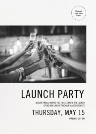 Invitación con foto, brindis y «¡Salud!»