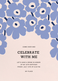 Invitación con diseño floral azul